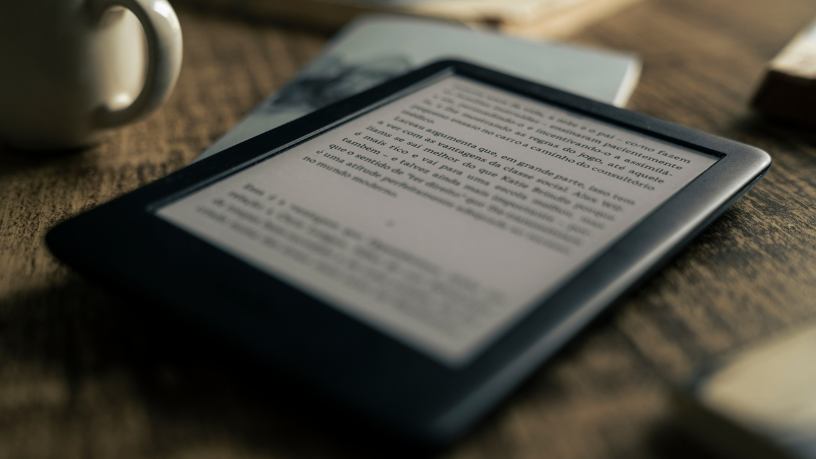 La educación y la interactividad en la lectura infantil digital son analizadas por Teciomar Abila.